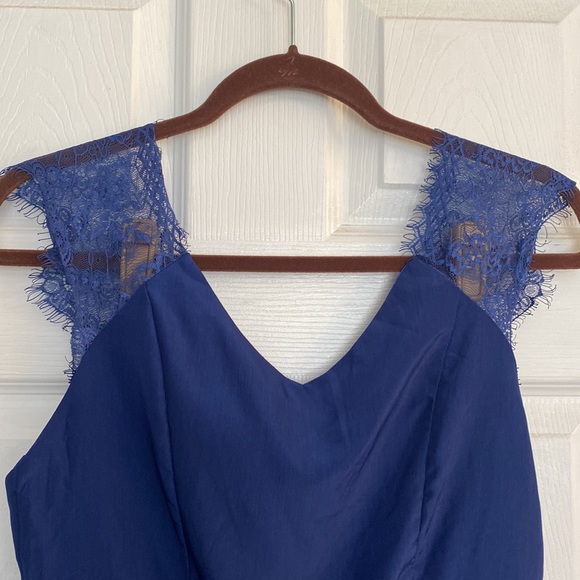Women’s Design by Korea Blue Silk and Lace top size Medium - Picture 4 of 12